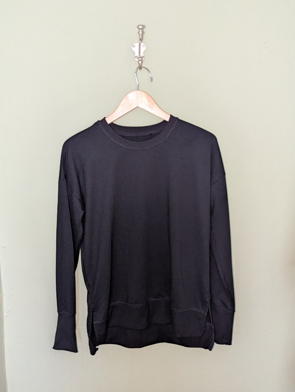 Oversized Bench Black Crewneck Sweatshirt